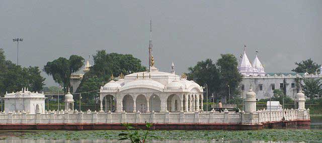 jalmandir-temple