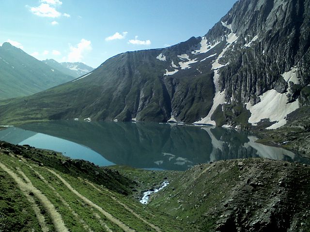 [Image: vishansar-lake.jpg]