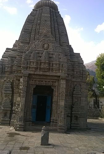 Basheshwar Mahadev Stone Temple
