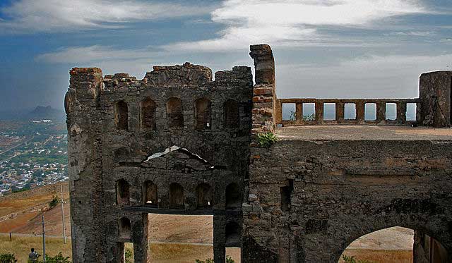 bhongir-fort