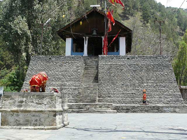 chamunda-devi-temple