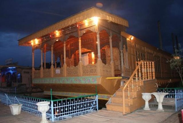 De-Laila Group of Houseboats