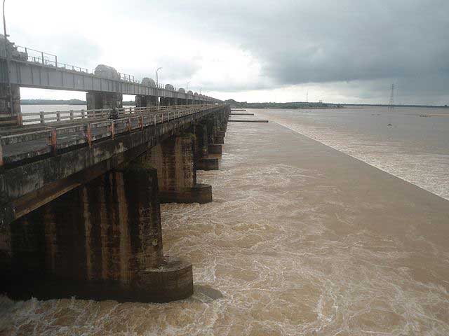 dowleswaram-barrage