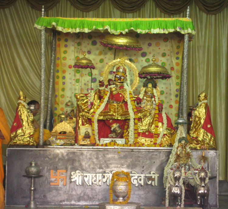Govind Devji Idol