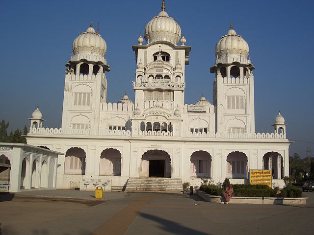 gurudwara-charan-kamal