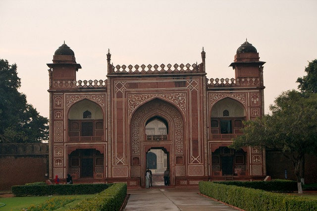 itmad-ud-daulah