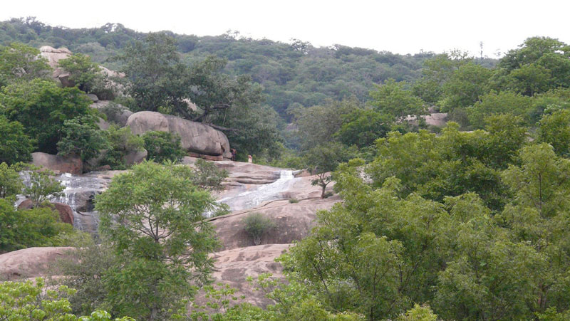 Jalagamparai Waterfalls Yelagiri