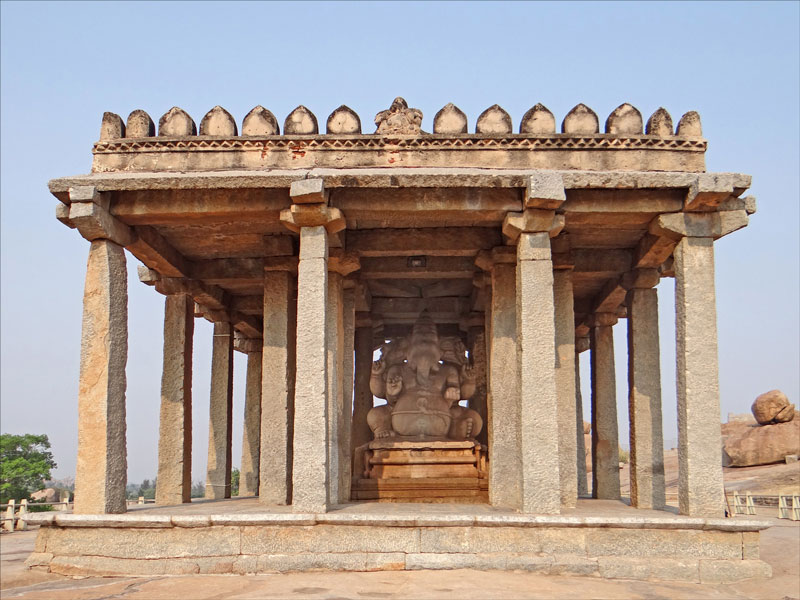 Kadalekalu Ganesha Hampi