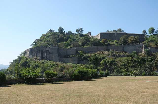 kangra-fort2