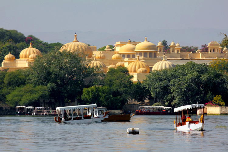 tourist spots around udaipur