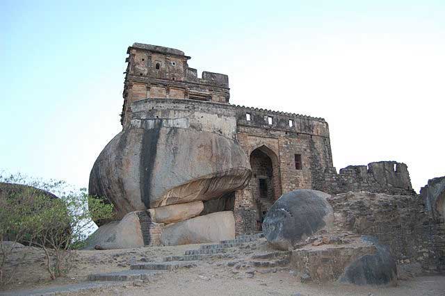 madan-mahal-fort