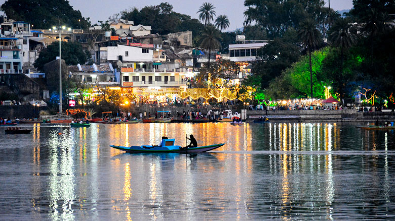 tourist spots around udaipur