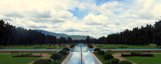 mughal-gardens-at-jubilee-park