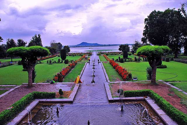 mughal-gardens