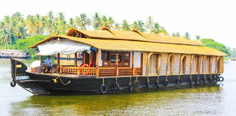 Pournami Houseboats