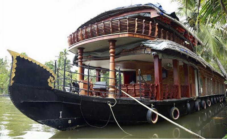 Skylark Houseboats