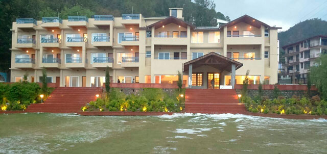 Una Comfort Kasauli Hill Resort