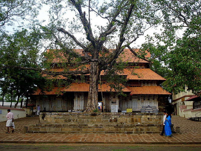 Vadakkunnathan Temple